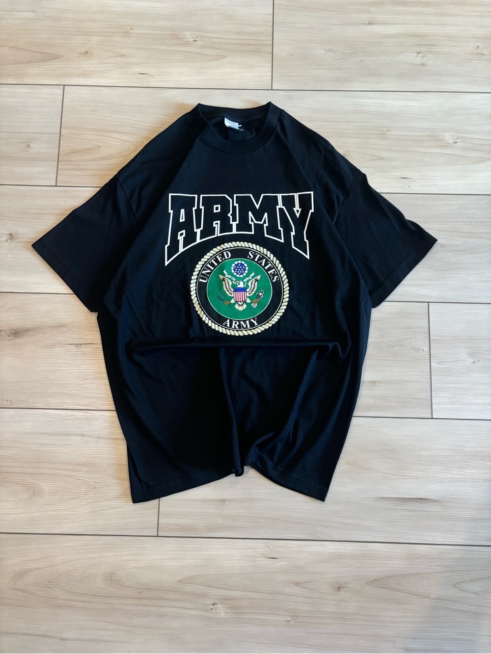 Vintage 90s United States ARMY Crest Graphic Mens Short Sleeve Tee - Black